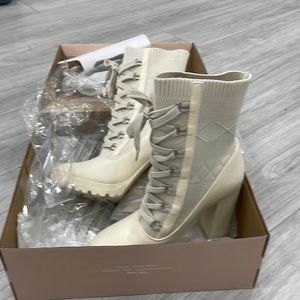 Shandee Knit high heels size US 8/UK 6/EU 38.5 Brand New from the Box